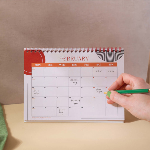 2025 freestanding desk calendar. A5. Flip Calendar. Abstract boho