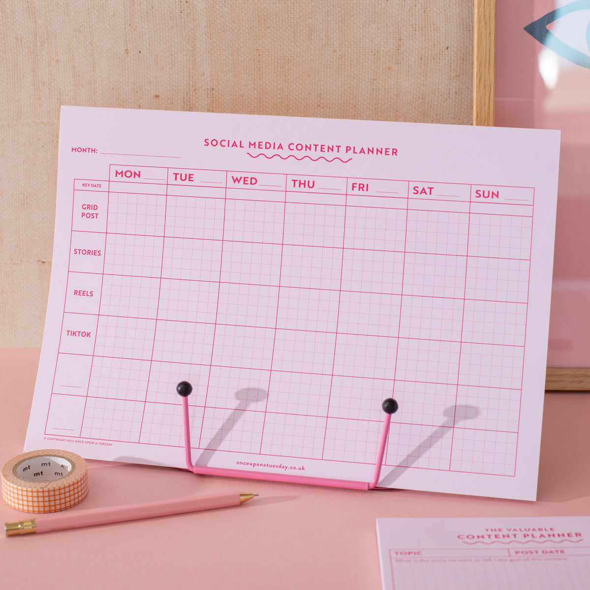 Pink Social Media Content Planner, Weekly, A4